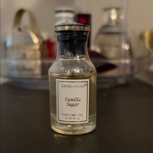 SAND + FOG Vanilla Sugar Perfume Oil - Black and Cream
